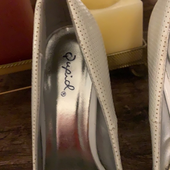 Heels - Picture 5 of 8